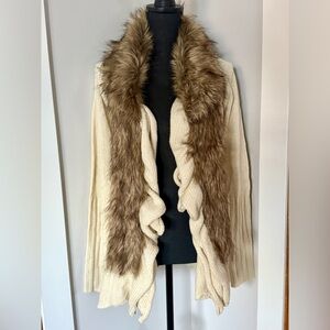 VENUS Cream Cardigan with Faux Fur Trim